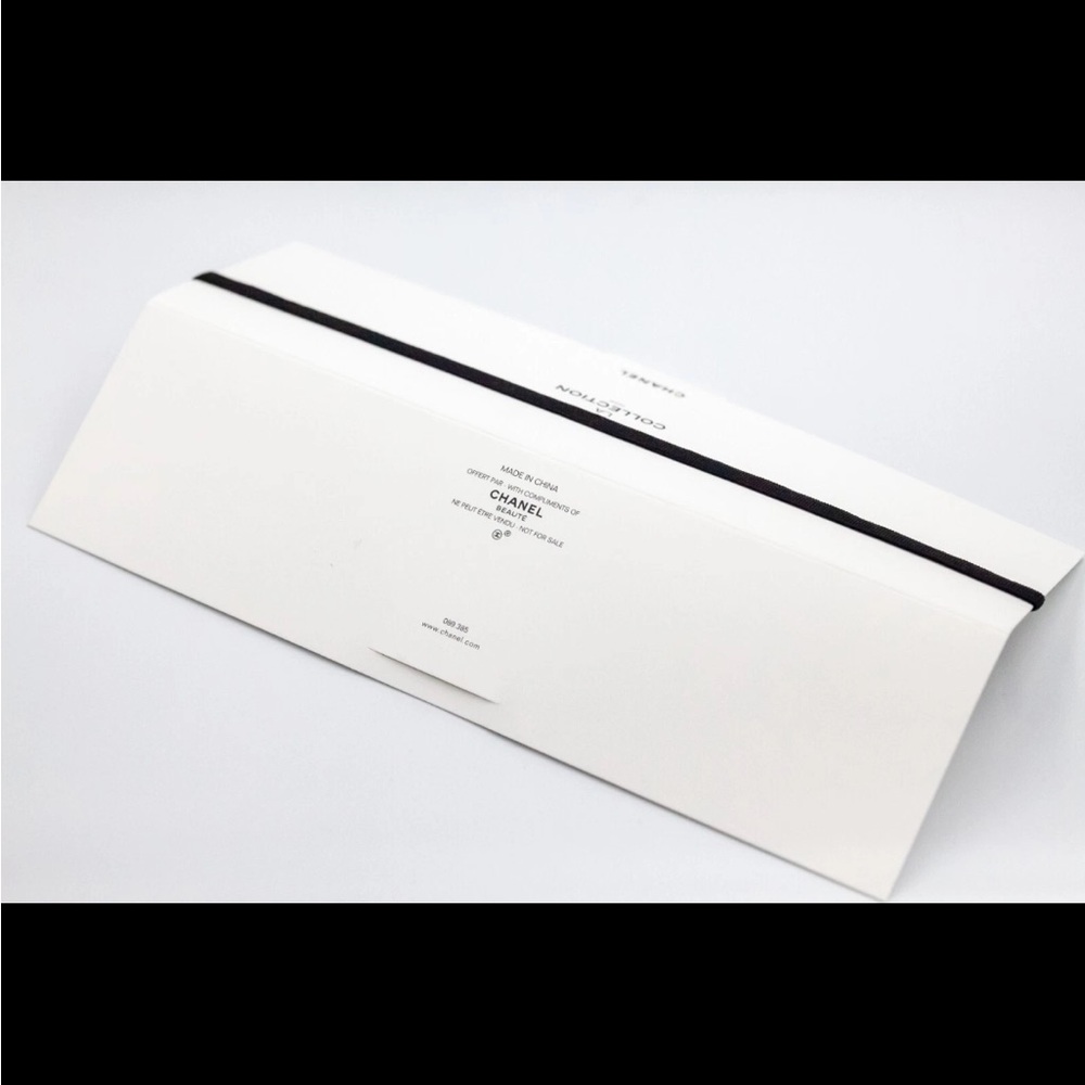 Chanel Monochrome Embroidered Bookmark - Picture 3 of 3